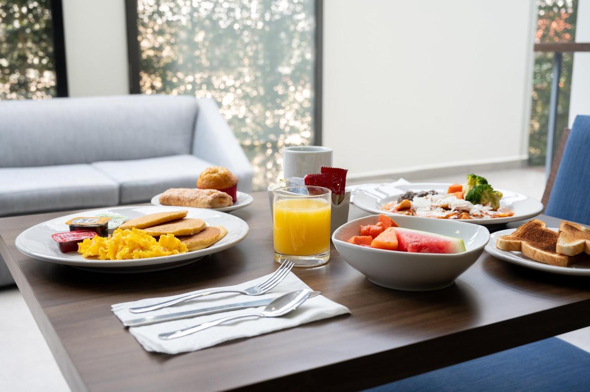 Holiday Inn Express Mexico City Satelite By Ihg Екстер'єр фото